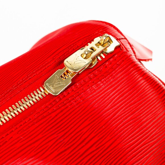 Louis Vuitton Keepall 45 Castilian Red Epi Leather Duffle Bag - Picture 14 of 16